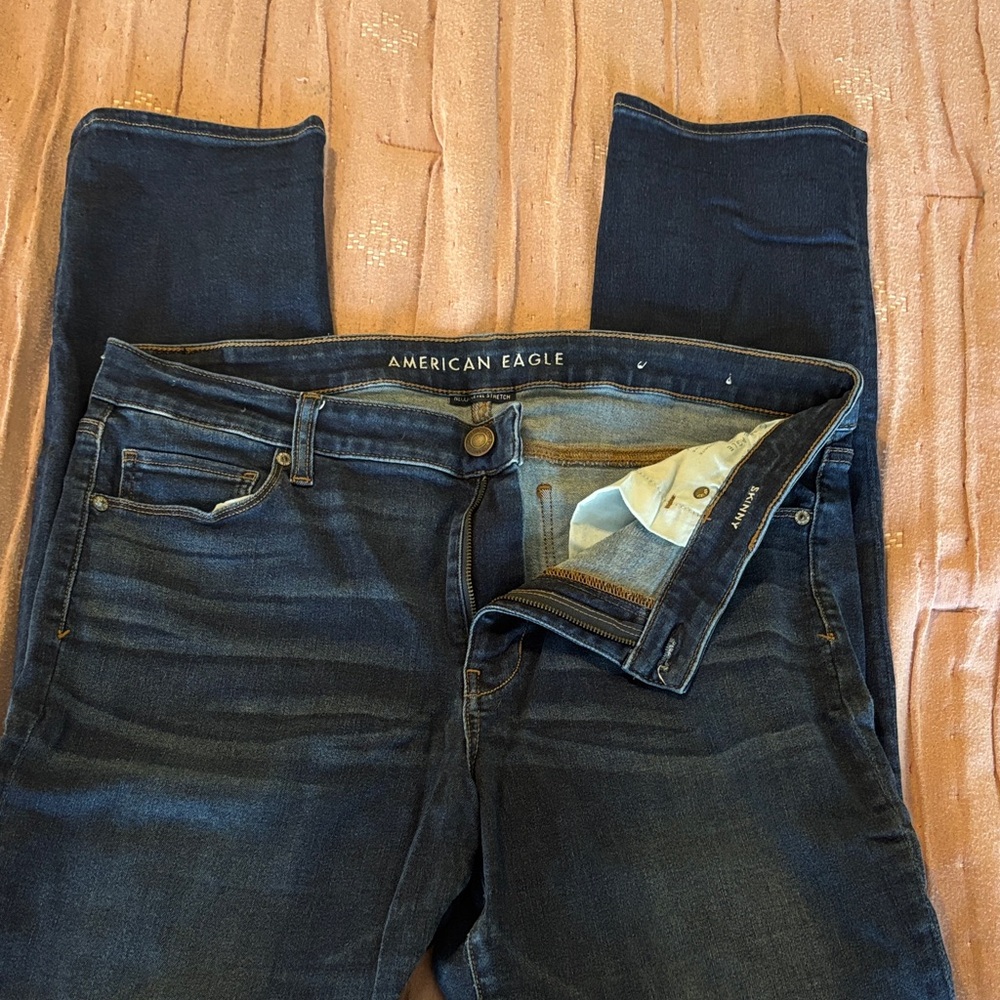 American Eagle Outfitters Women’s Dark Blue Jeans